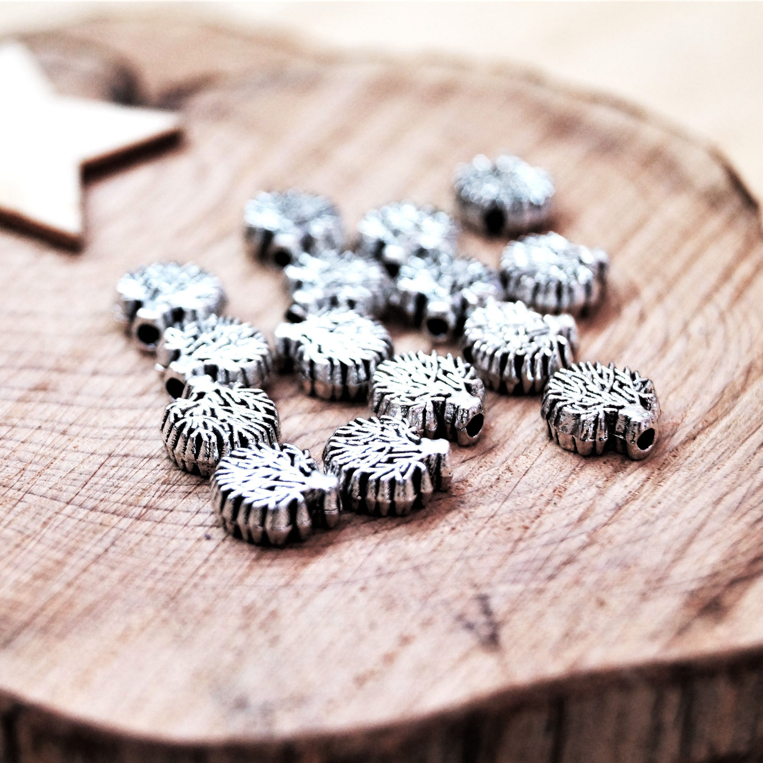 Perles arbre de vie en métal 8*8 mm – Image 3