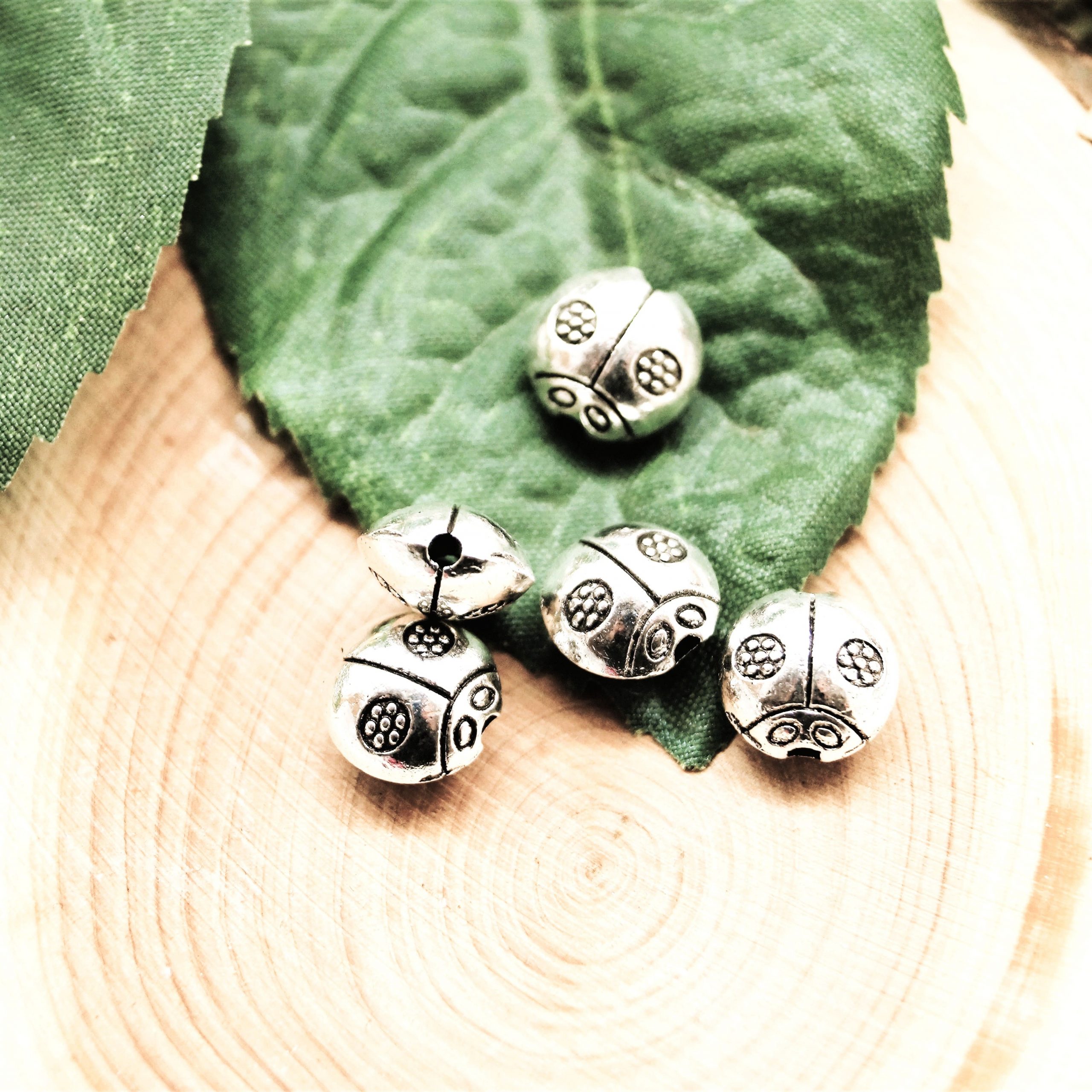 Perles coccinelles en métal argent vieilli 9*9 mm par 10 – Image 4