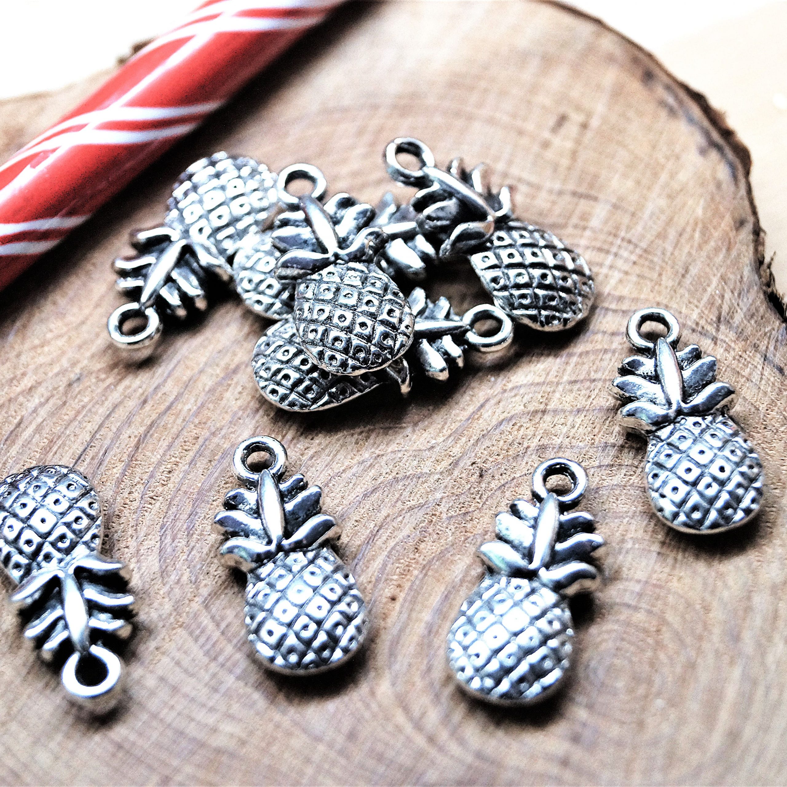 Pendentifs ananas en métal argenté 19*9 mm – Image 4