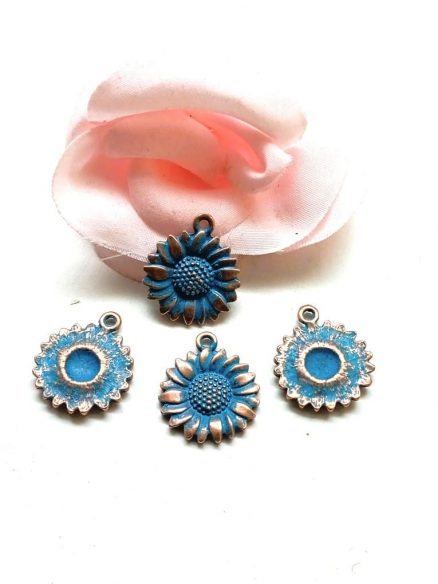 Breloques tournesols couleur patine bleue antique 19,5x17 mm par 5 – Image 8