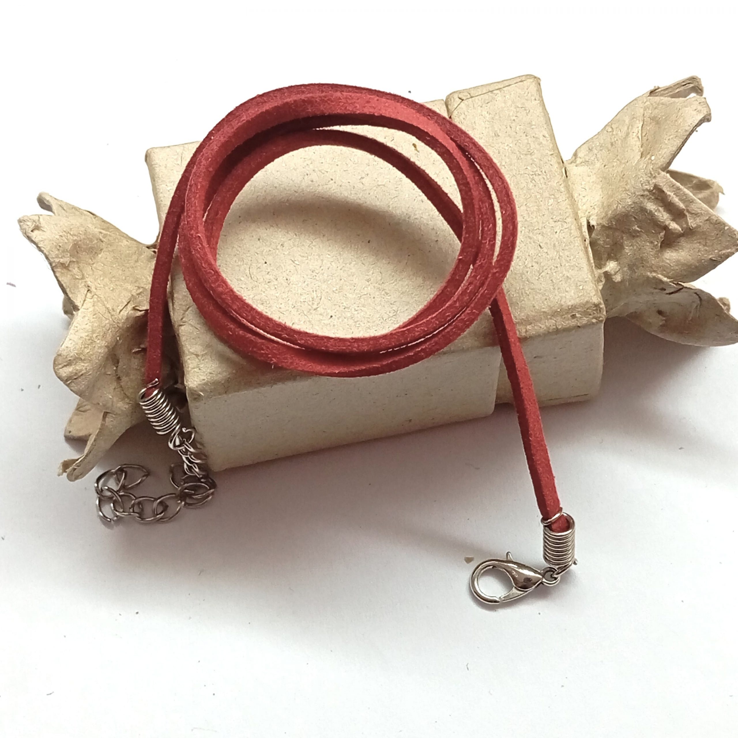 Colliers cordon suédine 2mm avec fermoir et chaînette 53cm par 4 – Image 9