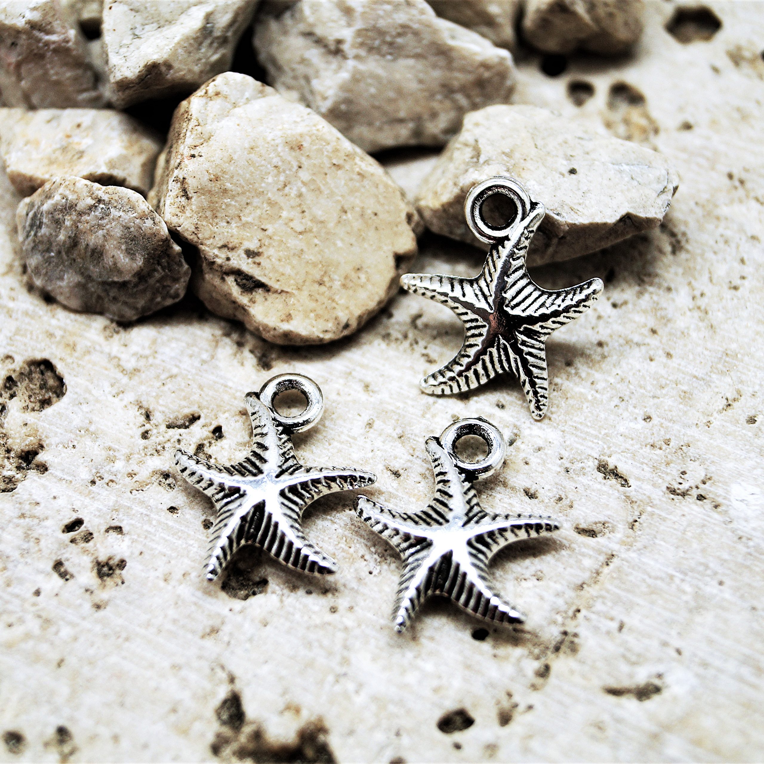 Lot de 10 breloques étoiles de mer en métal 17x14mm – Image 4