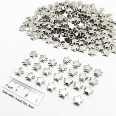 Perles étoiles en métal argenté 6mm par lot de 20
