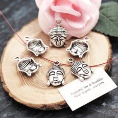 Lot de 5 Pendentifs tête de Bouddha en métal argenté 22*15mm